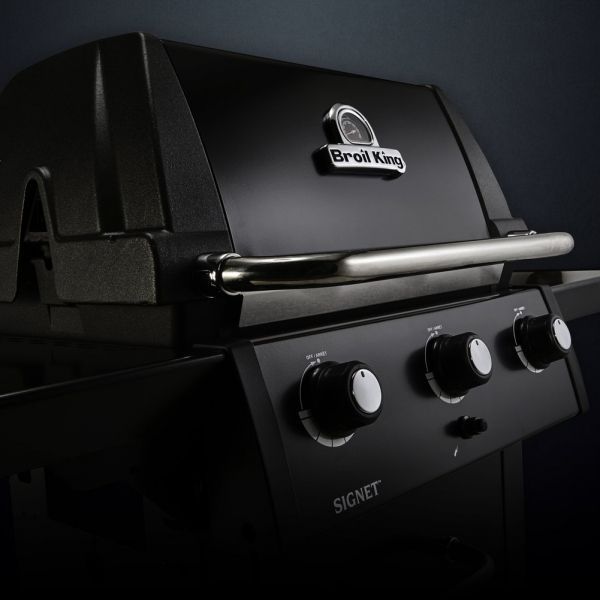 Broil King Signet 320 Shadow Gas Grill (946853)