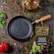 Cast Iron Crepe Pan &Oslash;22 cm, Depth 2.5 cm, 1.8 kg, with Wooden Handle, Ливарний чавун, 220