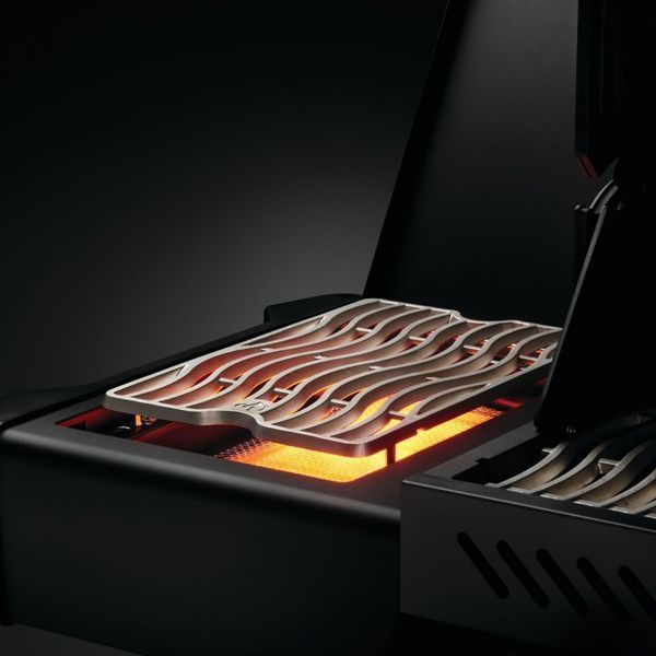 Napoleon Phantom Prestige 500 Gas Grill, Black