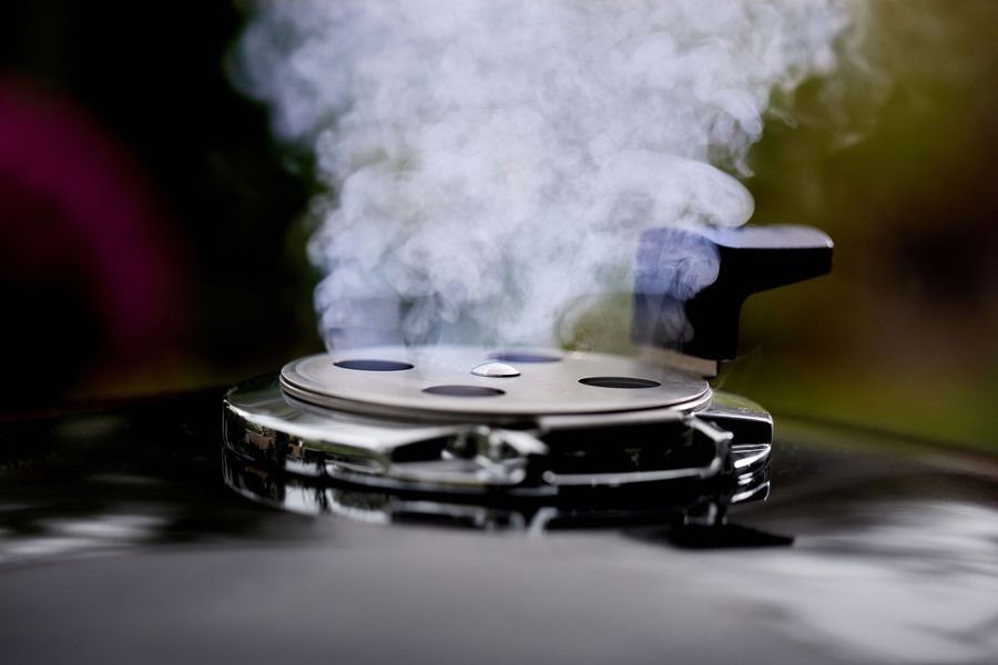 Вугільний гриль Weber Summit Е6 61 см, чорний