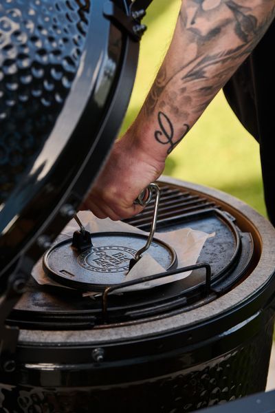 Гриль керамічний Big Green Egg ONYX LARGE