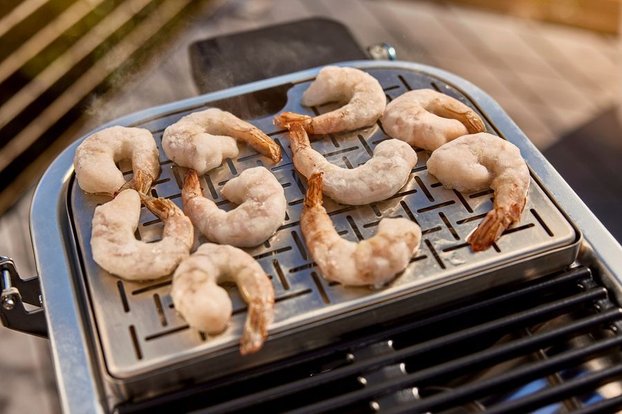 Гриль электрический Weber Lumin, красный