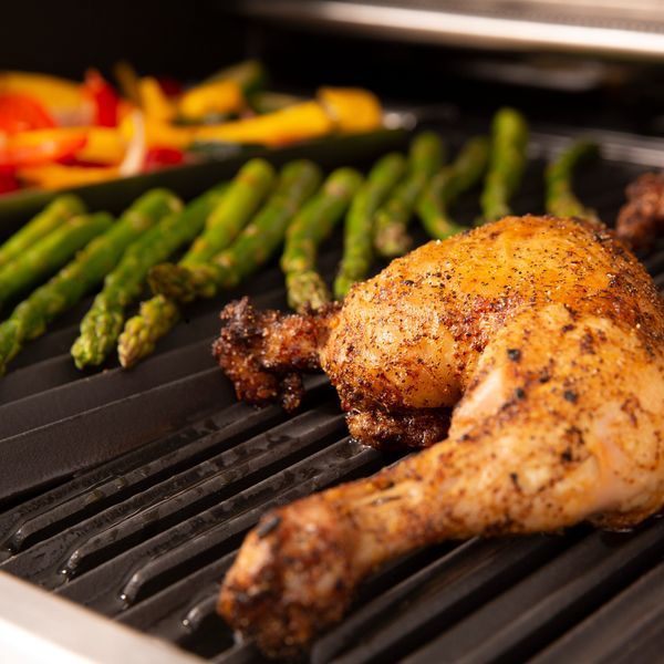 Broil King Baron 420 Gas Grill, Black